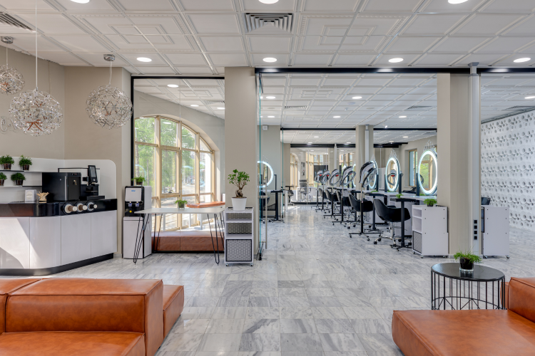 Nhận diện thương hiệu trong thiết kế salon tóc