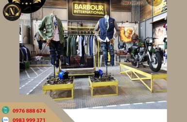 Thiết Kế Shop Phụ Kiện Đồ Phượt: Tạo Không Gian Tối Ưu Cho Các Tín Đồ Phượt